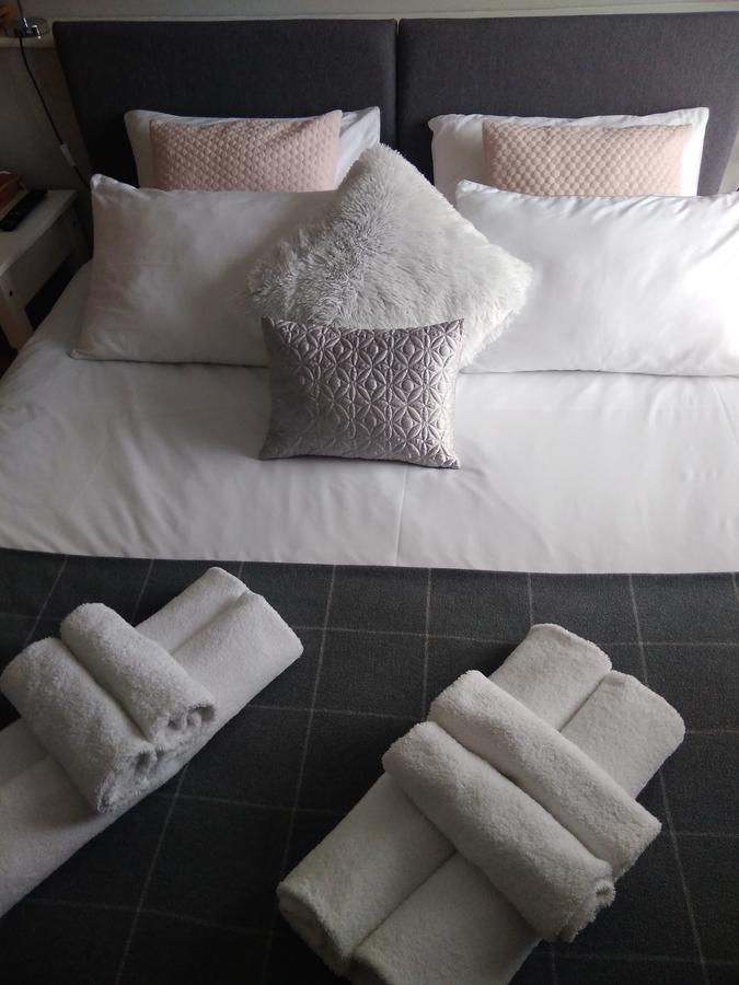 Sleep, Eat, Repeat Bed And Breakfast Macclesfield Exteriér fotografie